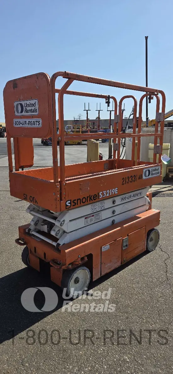 2018 Snorkel S3219E Scissor Lift