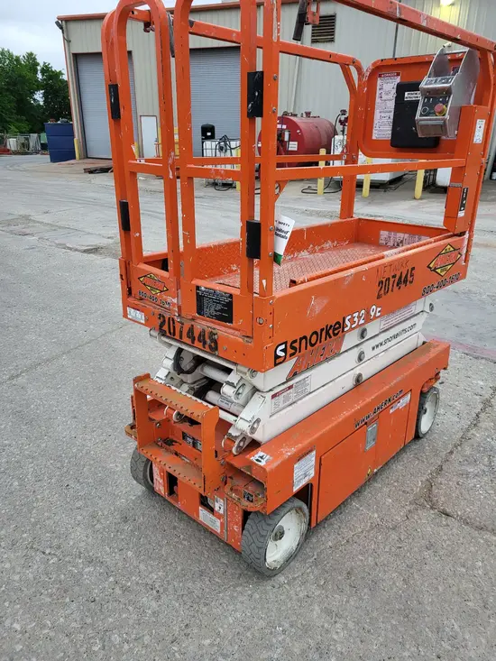 2018 Snorkel S3219E Scissor Lift