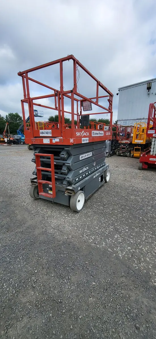 2018 Skyjack SJIII4740 Scissor Lift