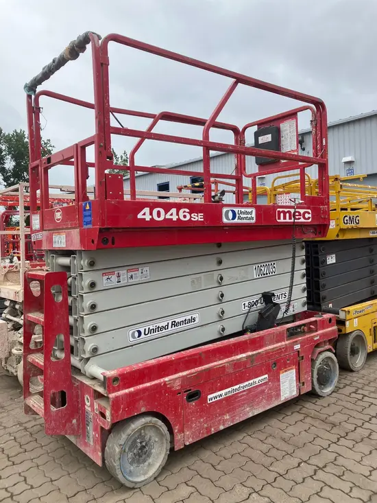 2017 MEC 4046SE Scissor Lift