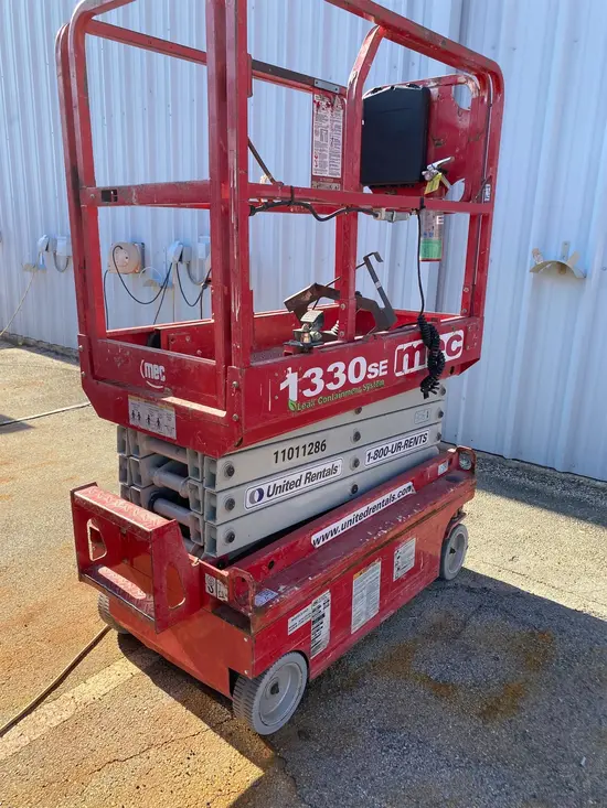 2019 MEC 1330SE Scissor Lift