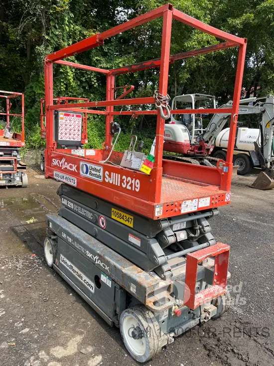 2017 Skyjack SJIII3219 Scissor Lift