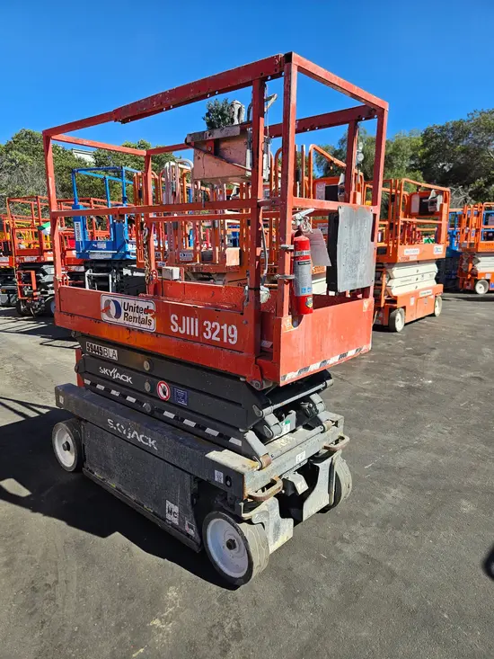 2018 Skyjack SJIII3219 Scissor Lift