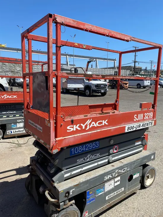 2018 Skyjack SJIII3219 Scissor Lift