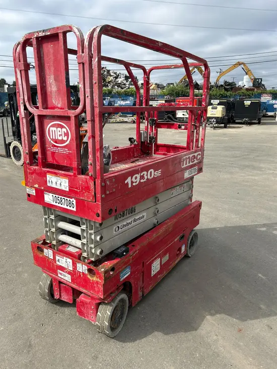 2017 MEC 1930SE Scissor Lift