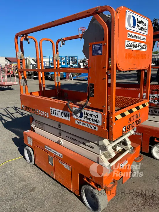 2018 Snorkel S3219E Scissor Lift