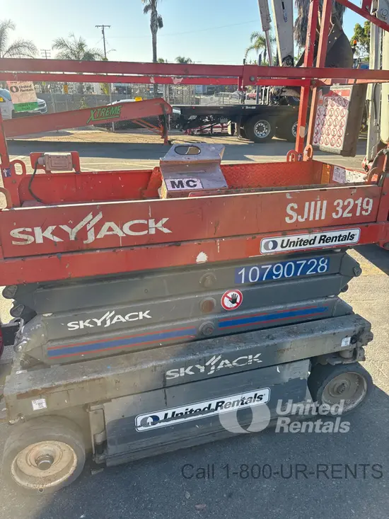 2018 Skyjack SJIII3219 Scissor Lift