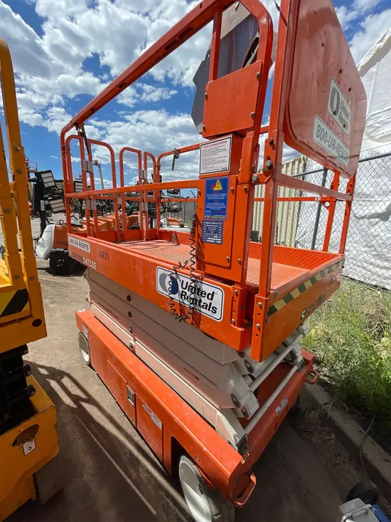 2018 Snorkel S4732E Scissor Lift