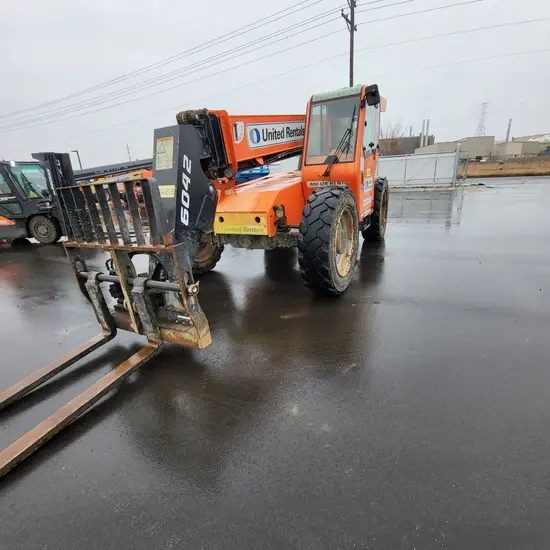2021 SKYTRAK 6042 Forklift