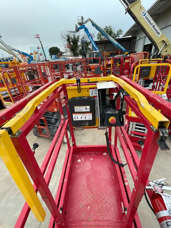 2021 MEC MICRO 19-XD Scissor Lift