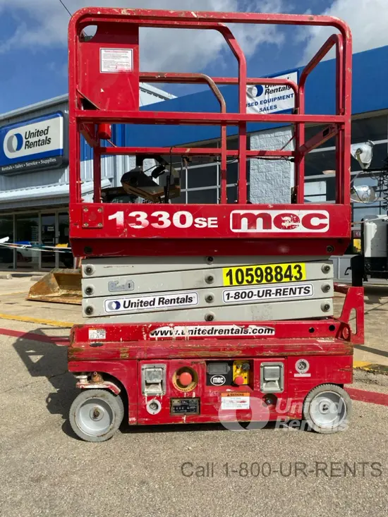 2017 MEC 1330SE Scissor Lift