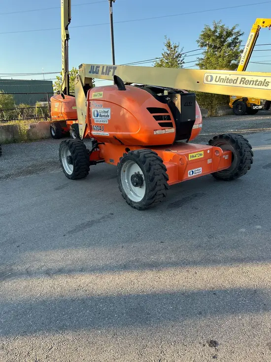2017 JLG 600AJ Articulating Boom Lift