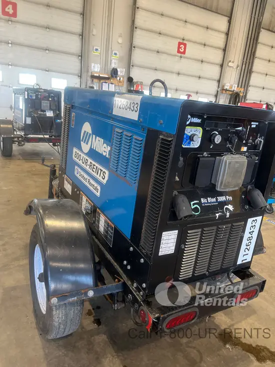 2021 Miller Welders BIG BLUE 400PRO Welder
