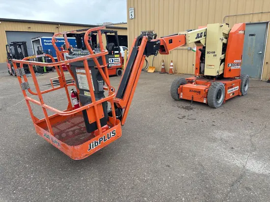 2018 JLG E300AJP Articulating Boom Lift