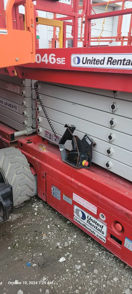 2018 MEC 4046SE Scissor Lift