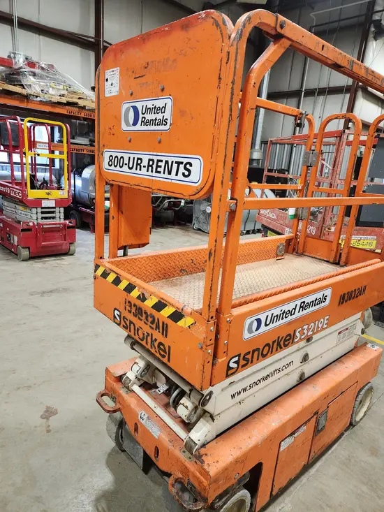 2017 Snorkel S3219E Scissor Lift