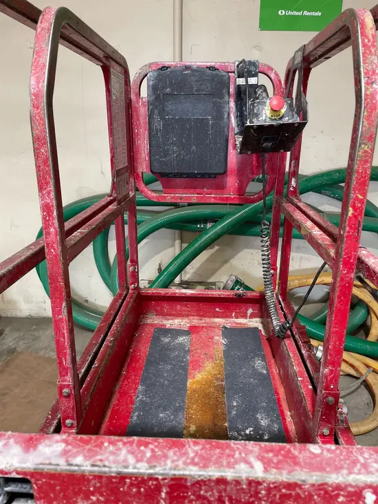 2017 MEC 1330SE Scissor Lift