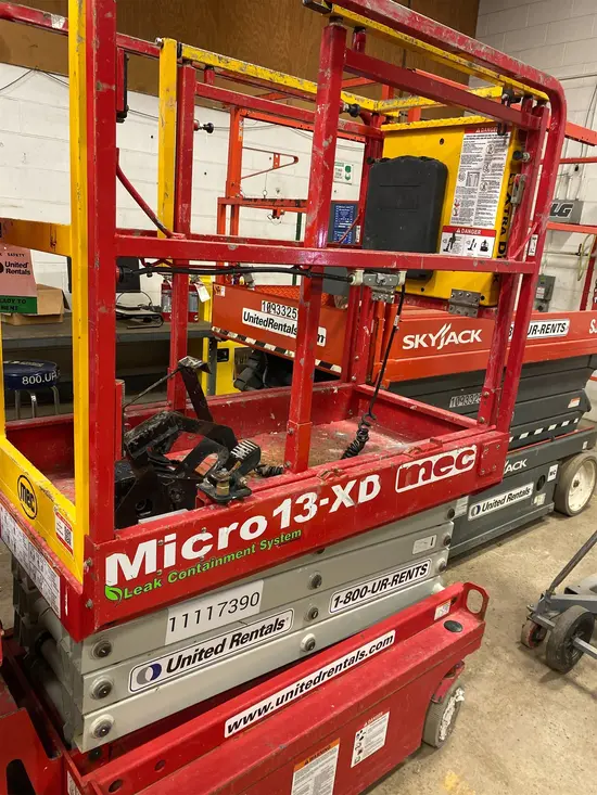 2020 MEC 1330SE Scissor Lift