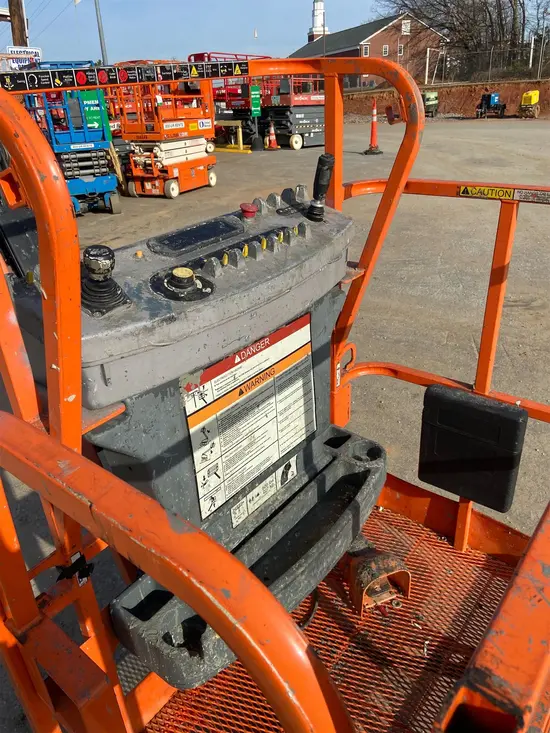 2016 JLG E300AJP Articulating Boom Lift