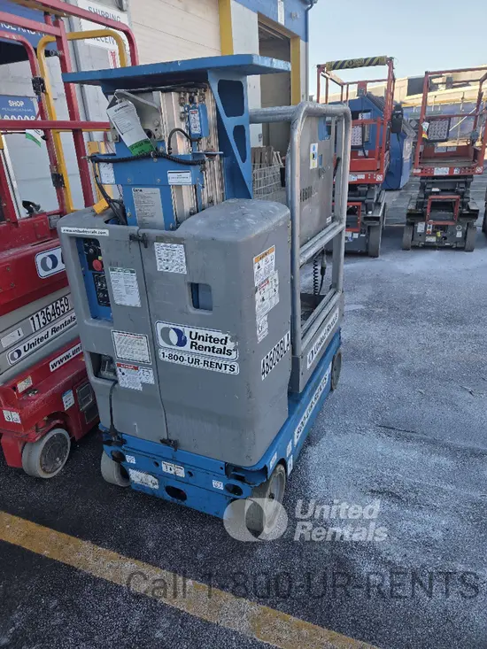 2017 Genie GR-15 Self-Propelled One-Person Lift