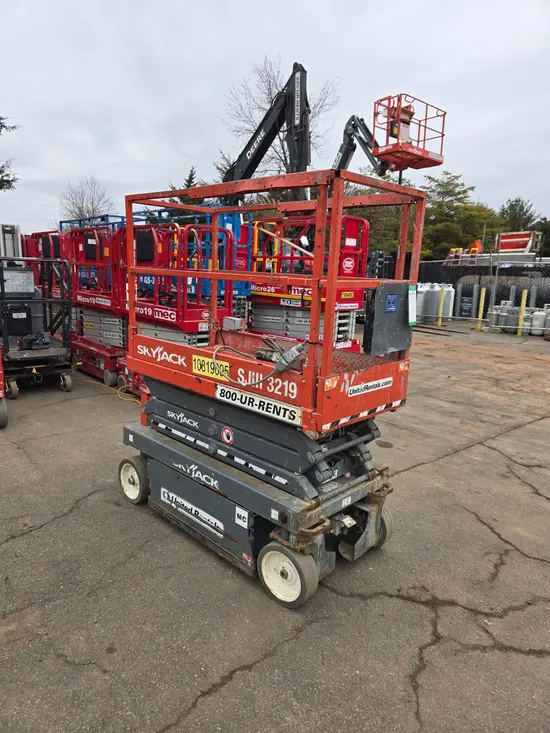 2018 Skyjack SJIII3219 Scissor Lift