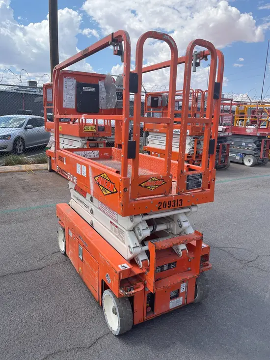2018 Snorkel S3219E Scissor Lift