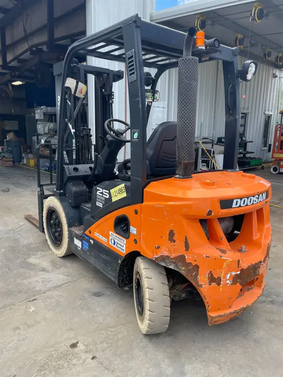 2021 Doosan D25S-7T4 Warehouse Forklift