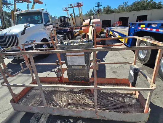 2017 JLG 460SJ Boom Lift