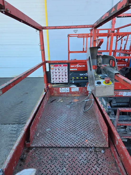 2018 Skyjack SJIII3219 Scissor Lift