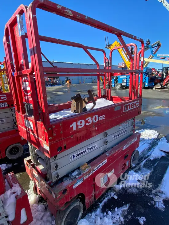 2017 MEC 1930SE Scissor Lift