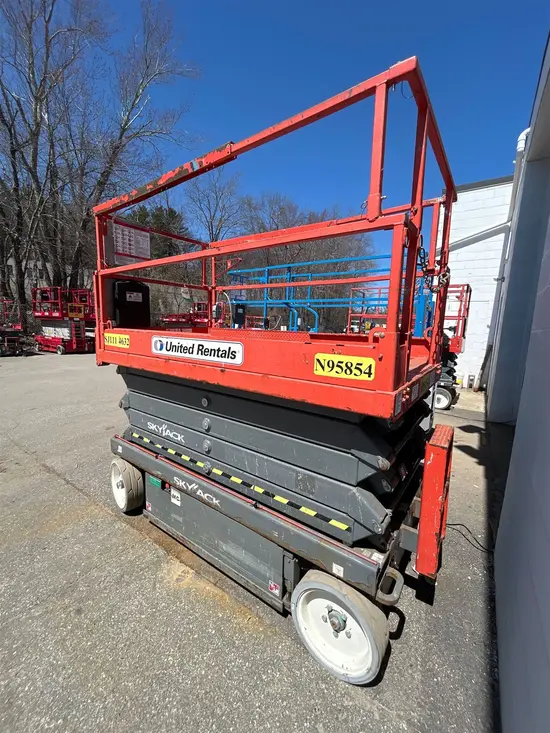 2016 Skyjack SJIII4632 Scissor Lift