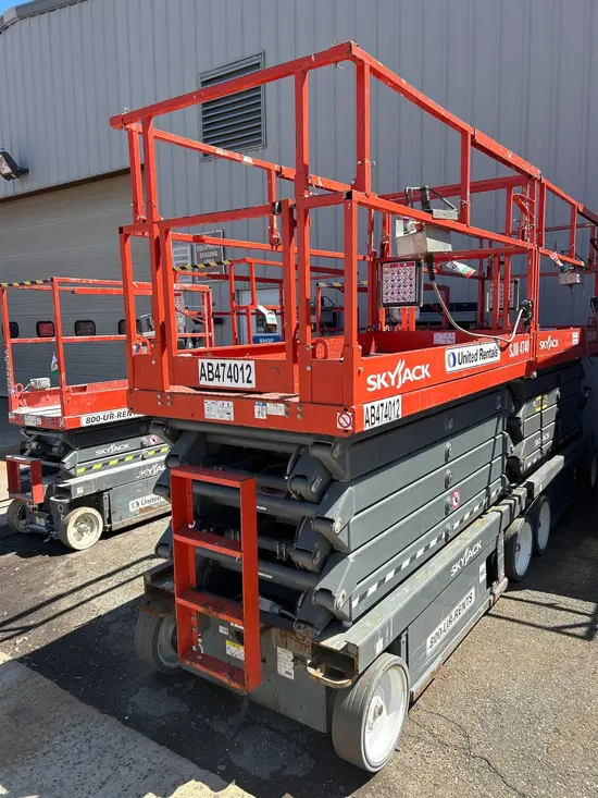 2018 Skyjack SJIII4740 Scissor Lift