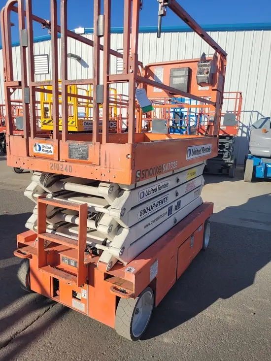 2021 Snorkel S3226E Scissor Lift