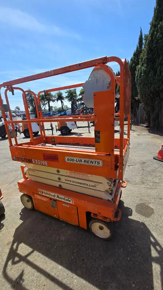 2019 Snorkel S3219E Scissor Lift