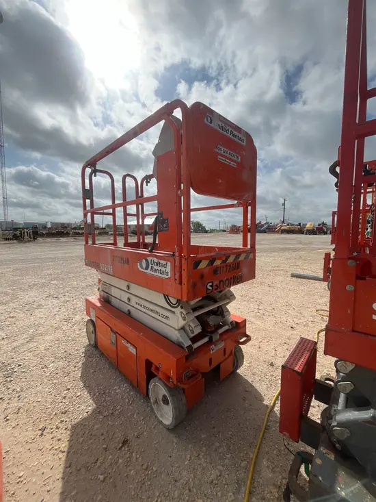 2018 Snorkel S3219E Scissor Lift