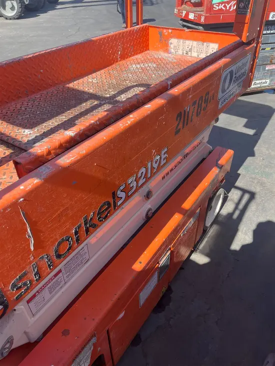 2018 Snorkel S3219E Scissor Lift