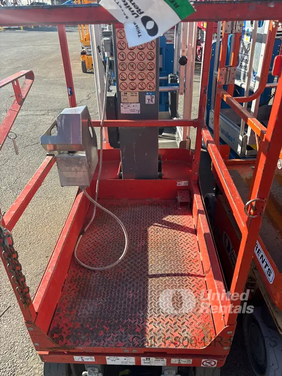 2017 Skyjack SJ12 Self-Propelled One-Person Lift