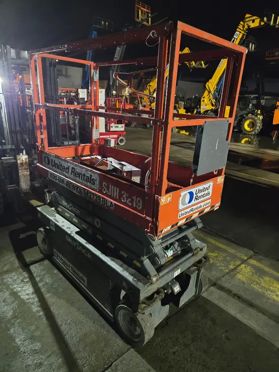 2017 Skyjack SJIII3219 Scissor Lift