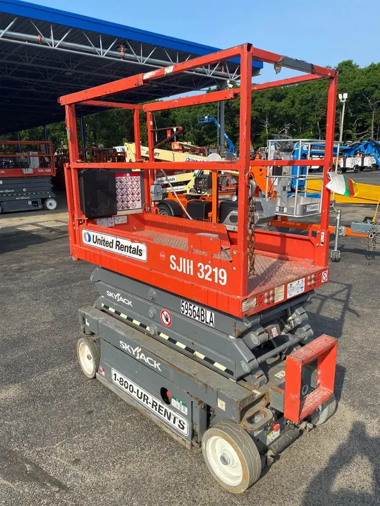 2018 Skyjack SJIII3219 Scissor Lift