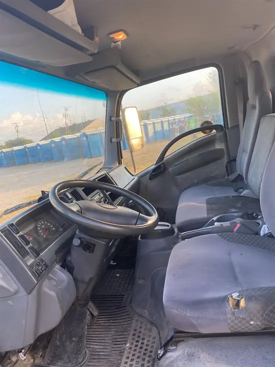 2015 ISUZU NPRHDREGG4X2