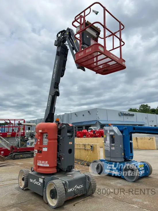 2018 Skyjack SJ30ARJE Articulating Boom Lift