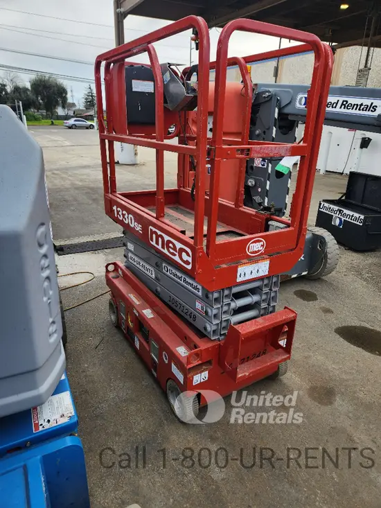2017 MEC 1330SE Scissor Lift