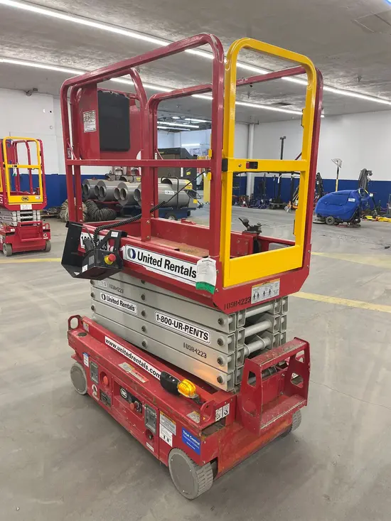 2019 MEC MICRO 19 Scissor Lift