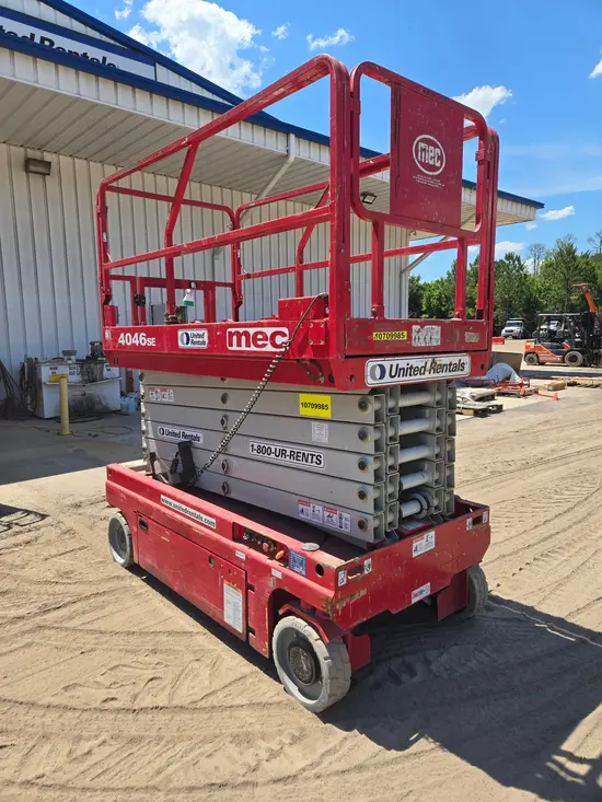 2018 MEC 4046SE Scissor Lift