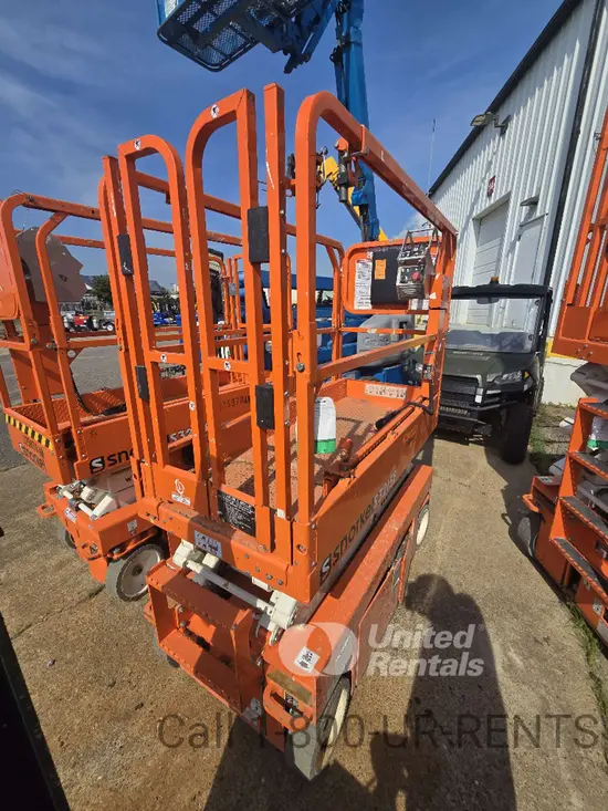 2021 Snorkel S3215E Scissor Lift