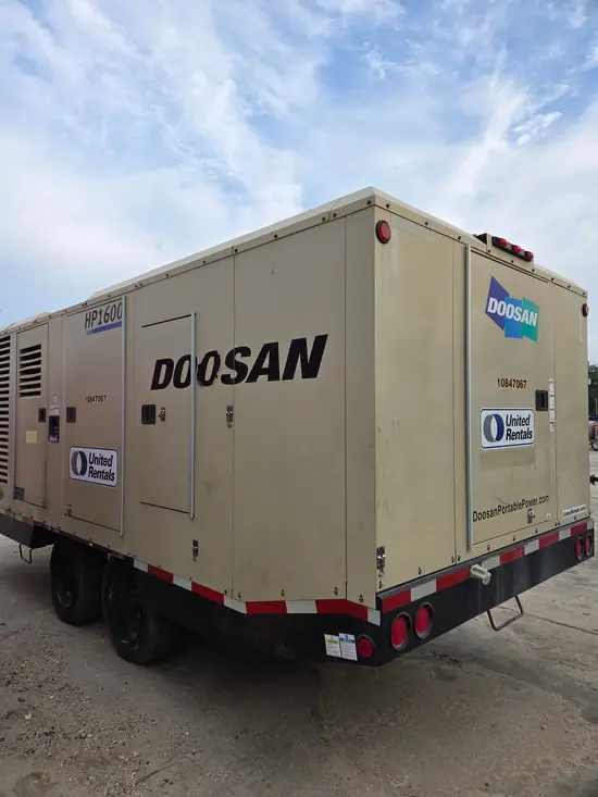 2018 Doosan HP1600WCU-T4F Air Compressor