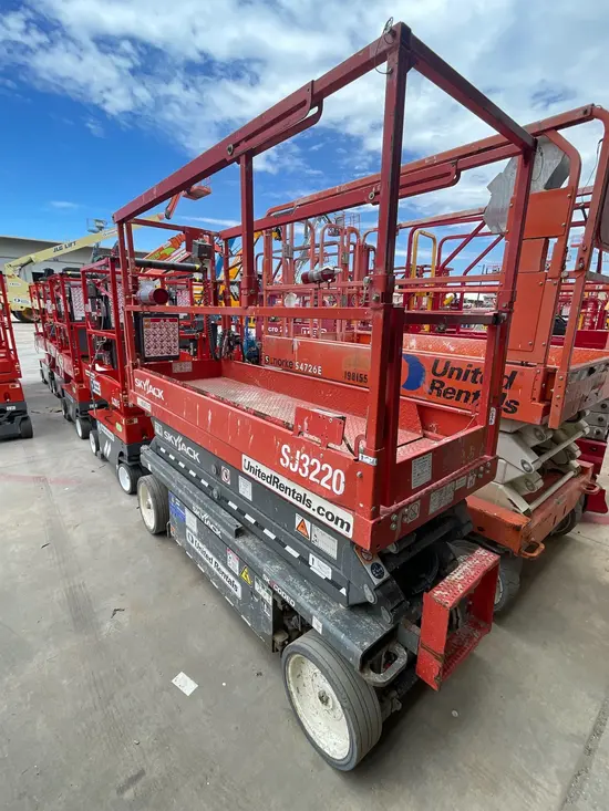 2019 Skyjack SJ3220 Scissor Lift