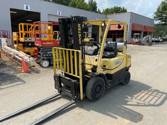 2017 HYSTER H50XT Warehouse Forklift