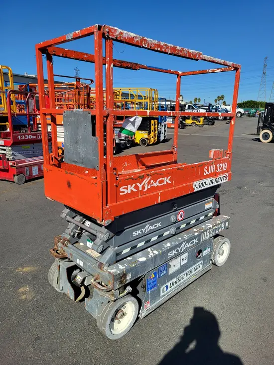 2016 Skyjack SJIII3219 Scissor Lift