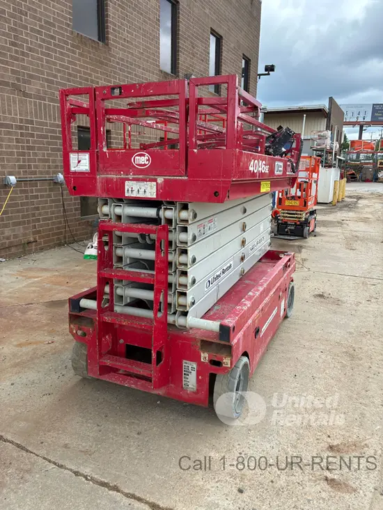2017 MEC 4046SE Scissor Lift